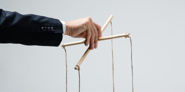 business puppet master